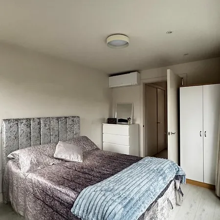 Lovely And Modern Room In London City Exterior photo